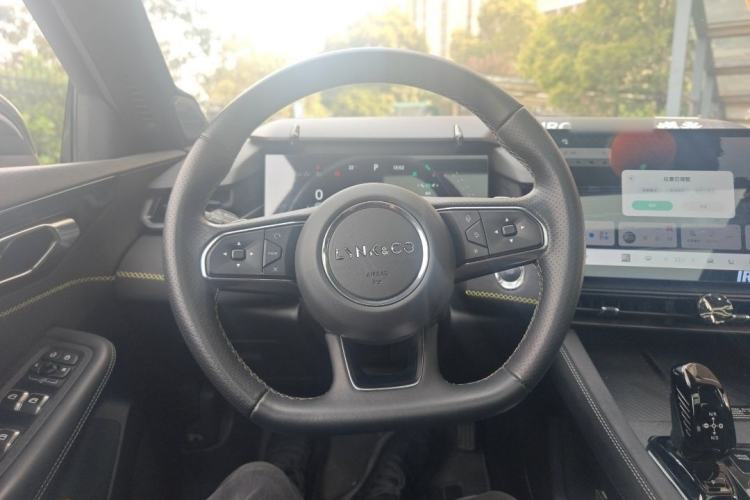 Used Lynk & Co 03 2023 2.0TD DCT JingPro Interior 3