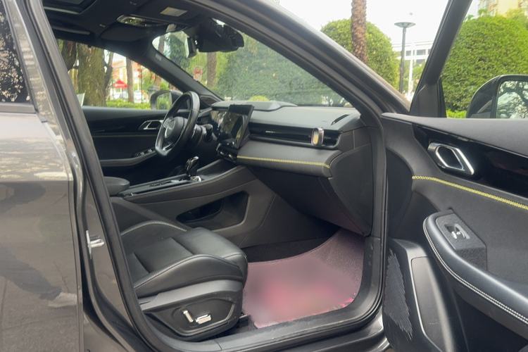 Used Lynk & Co 03 2023 1.5TD DCT JingPro Interior 3