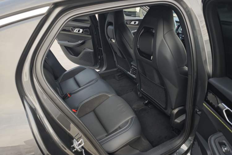 Used Lynk & Co 03 2023 1.5TD DCT JingPro Interior 4
