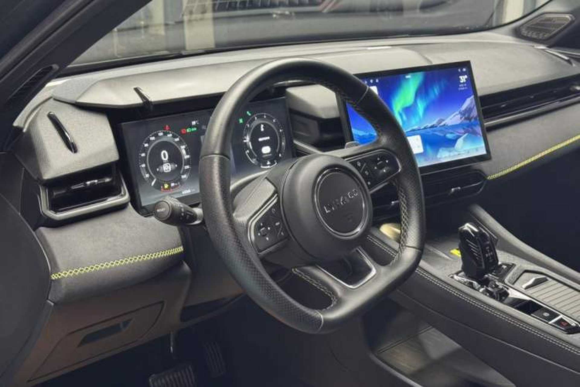 Used Lynk & Co 03 2023 2.0TD DCT JingPro Interior 4