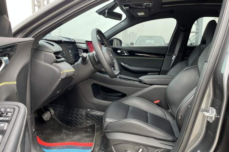 Used Lynk & Co 03 2023 1.5TD DCT JingPlus Interior 6