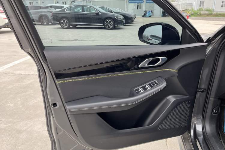 Used Lynk & Co 03 2023 1.5TD DCT JingPlus Interior 8