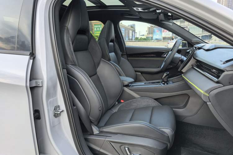 Used Lynk & Co 03 2023 1.5T EM-F PM Interior 8