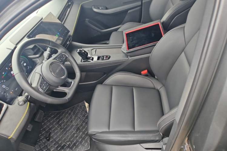 Used Lynk & Co 03 2023 1.5TD DCT JingPlus Left Front Seat