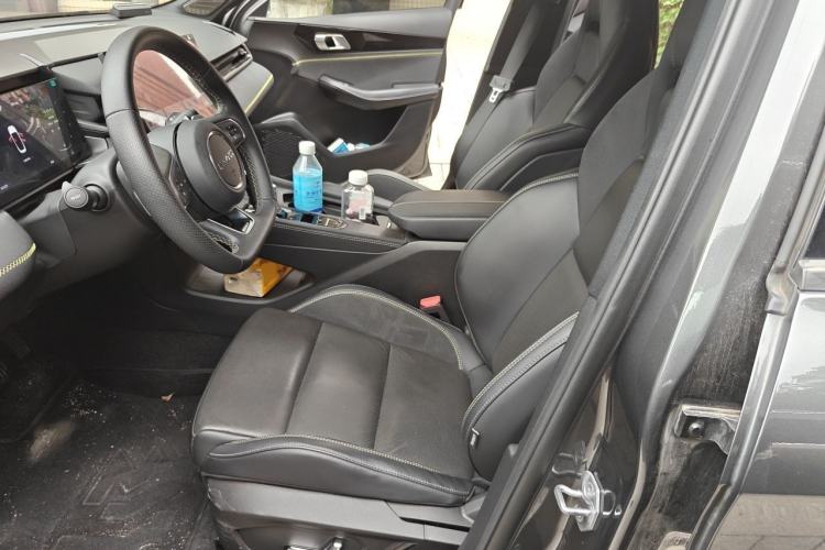 Used Lynk & Co 03 2023 2.0TD DCT JingPro Left Front Seat