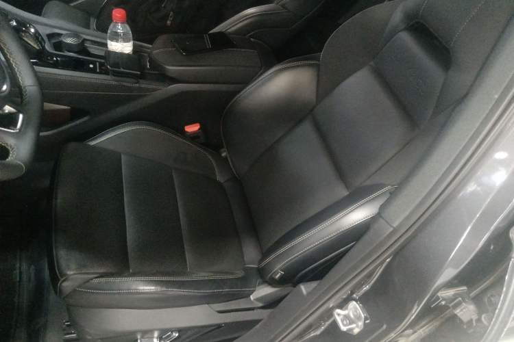 Used Lynk & Co 03 2023 1.5TD DCT JingPro Left Front Seat