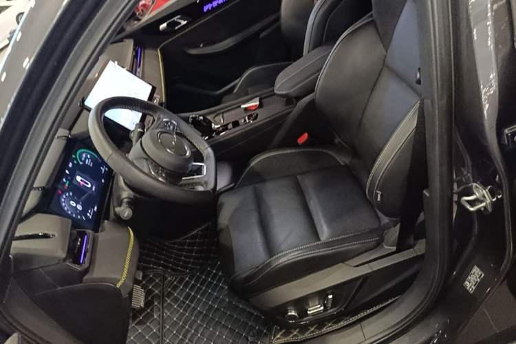 Used Lynk & Co 03 2023 2.0TD DCT H-Power Halo Left Front Seat