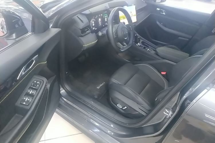 Used Lynk & Co 03 2023 1.5TD DCT JingPro Left Front Seat