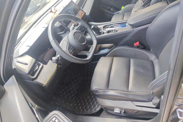 Used Lynk & Co 03 2023 1.5TD DCT JingPro Left Front Seat