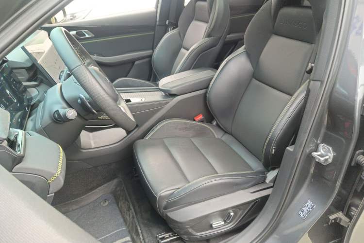 Used Lynk & Co 03 2023 1.5TD DCT JingPro Left Front Seat