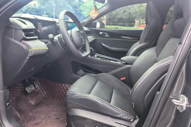 Used Lynk & Co 03 2023 1.5TD DCT JingPro Left Front Seat