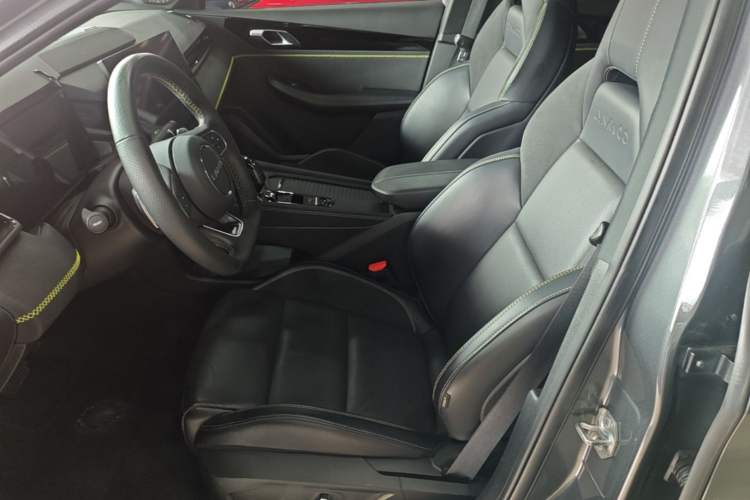 Used Lynk & Co 03 2023 2.0TD DCT JingPro Left Front Seat
