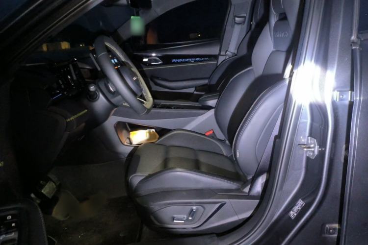 Used Lynk & Co 03 2023 2.0TD DCT JingPro Left Front Seat