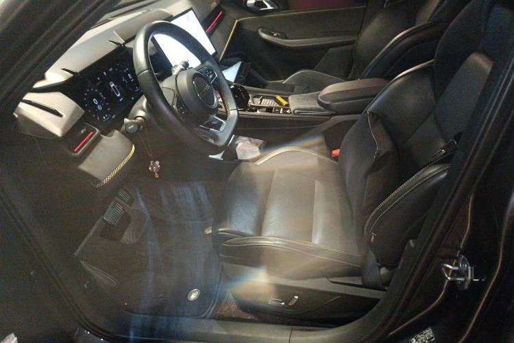 Used Lynk & Co 03 2023 1.5TD DCT JingPro Left Front Seat