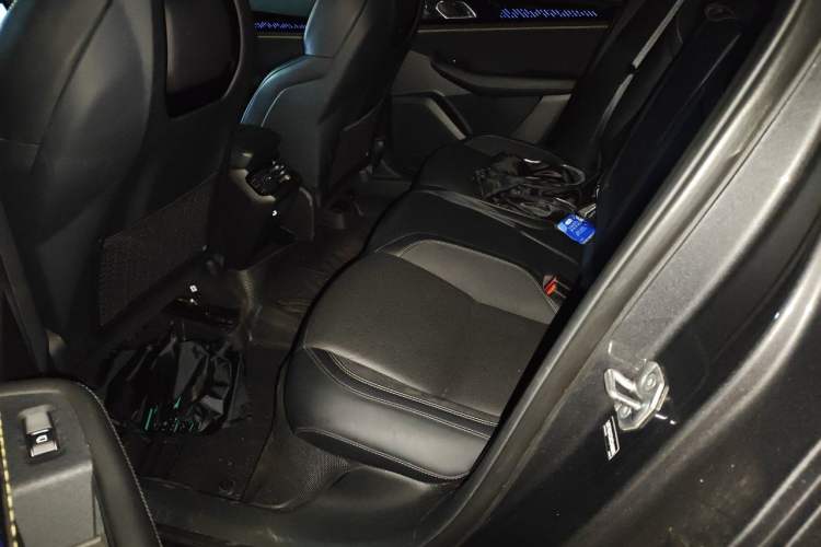 Used Lynk & Co 03 2023 2.0TD DCT JingPro Left Rear Seat