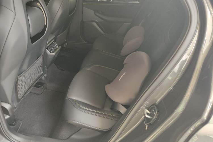 Used Lynk & Co 03 2023 1.5TD DCT JingPro Left Rear Seat