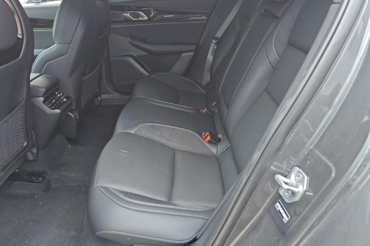 Used Lynk & Co 03 2023 1.5TD DCT JingPro Left Rear Seat