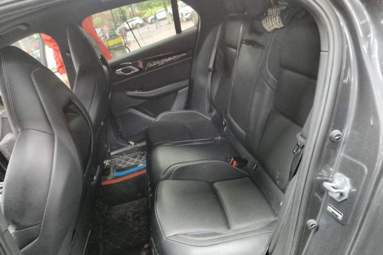 Used Lynk & Co 03 2023 2.0TD DCT JingPro Left Rear Seat
