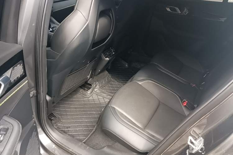 Used Lynk & Co 03 2023 2.0TD DCT JingPro Left Rear Seat