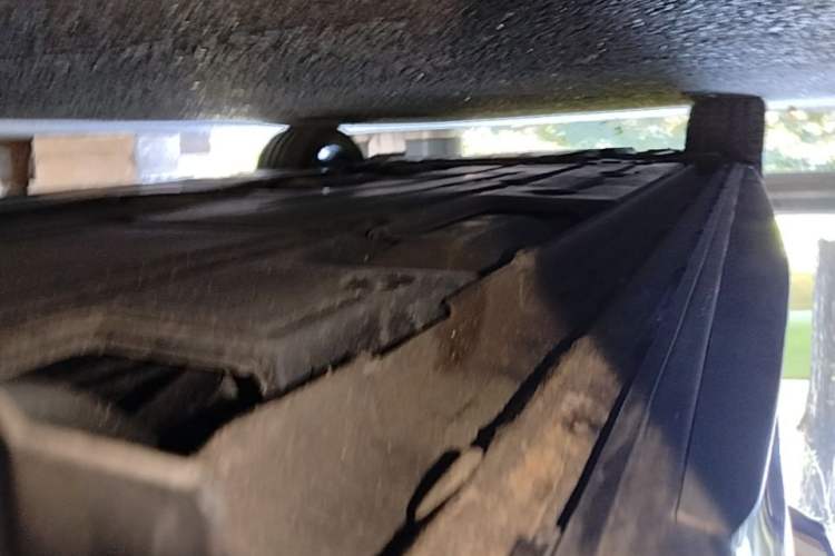 Used Lynk & Co 03 2023 1.5TD DCT JingPro Left Side Sill