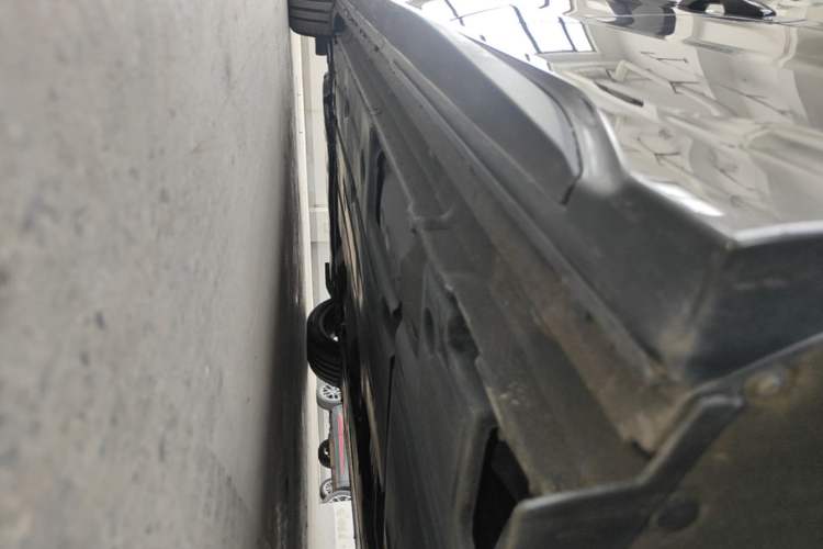 Used Lynk & Co 03 2023 2.0TD DCT JingPro Left Side Sill