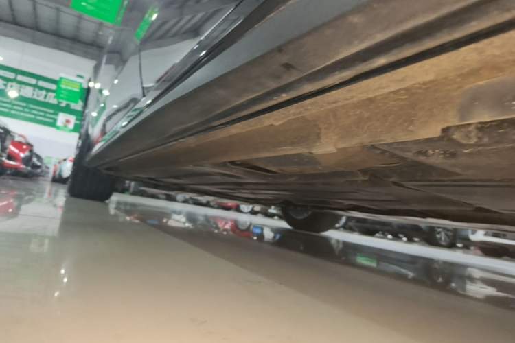 Used Lynk & Co 03 2023 1.5TD DCT JingPro Left Side Sill