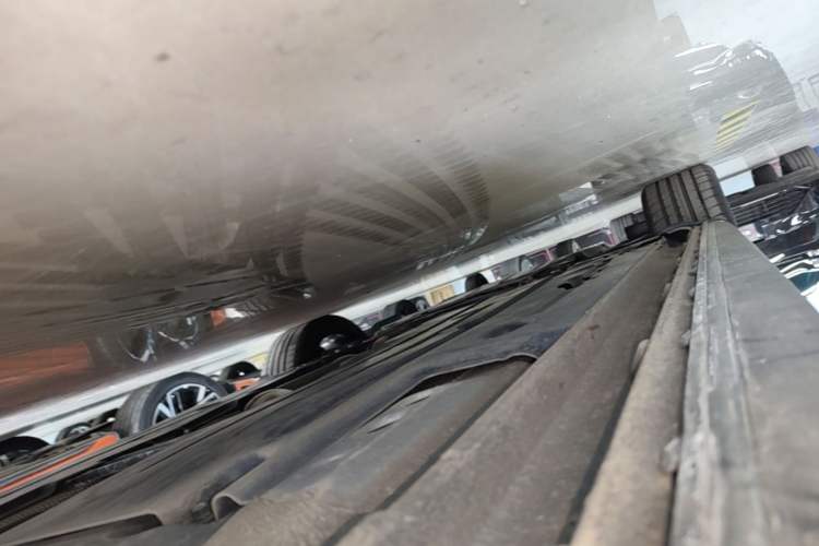 Used Lynk & Co 03 2023 1.5TD DCT JingPro Left Side Sill