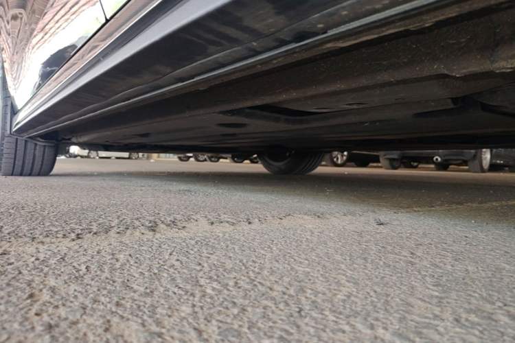 Used Lynk & Co 03 2023 1.5TD DCT JingPro Left Side Sill