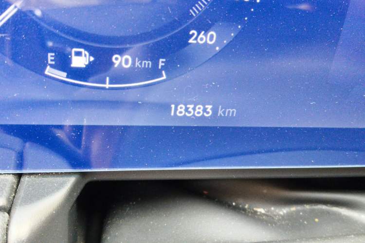 Used Lynk & Co 03 2023 1.5TD DCT JingPro Odometer Close Up
