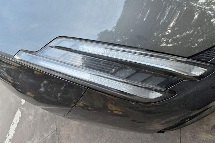 Used Lynk & Co 03 2023 2.0TD DCT JingPro Right Front Headlight