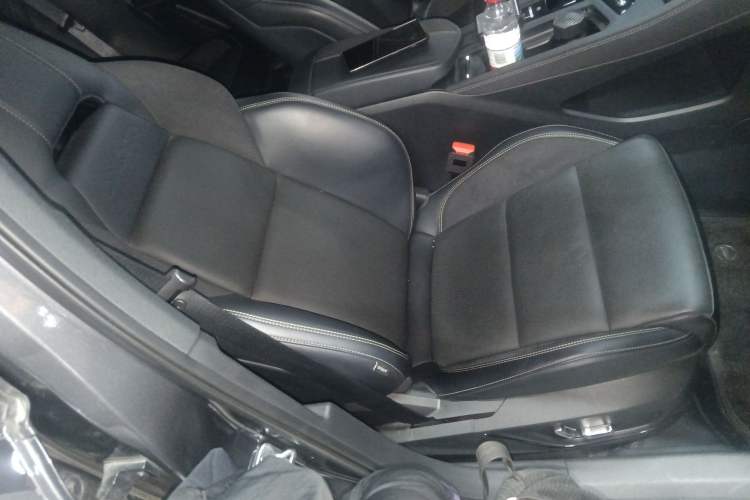 Used Lynk & Co 03 2023 1.5TD DCT JingPro Right Front Seat
