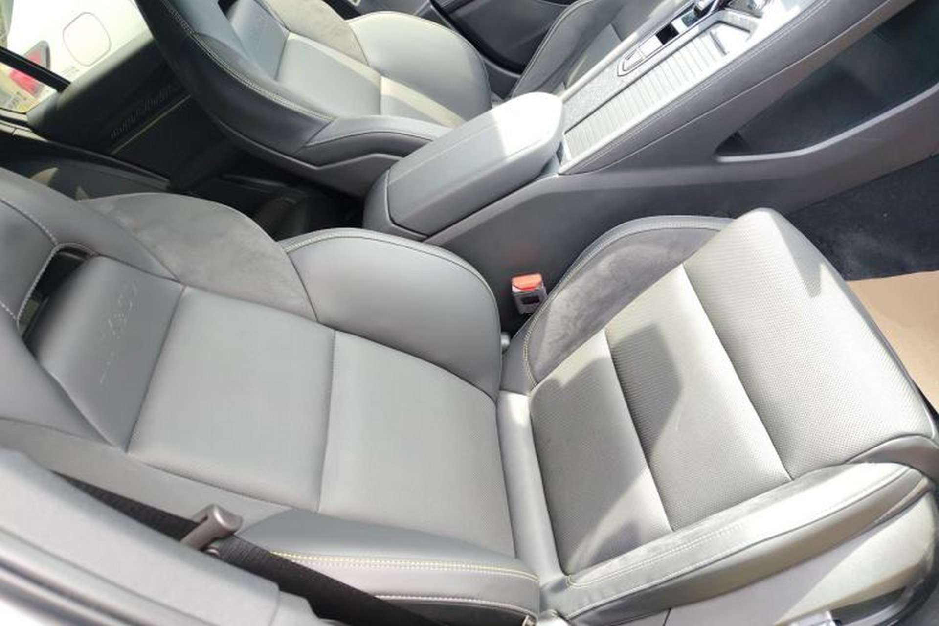 Used Lynk & Co 03 2023 2.0TD DCT JingPro Right Front Seat