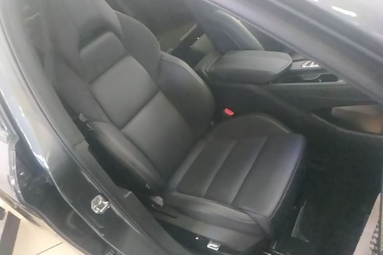 Used Lynk & Co 03 2023 1.5TD DCT JingPro Right Front Seat