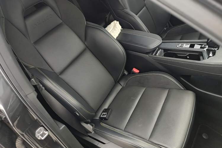 Used Lynk & Co 03 2023 1.5TD DCT JingPro Right Front Seat
