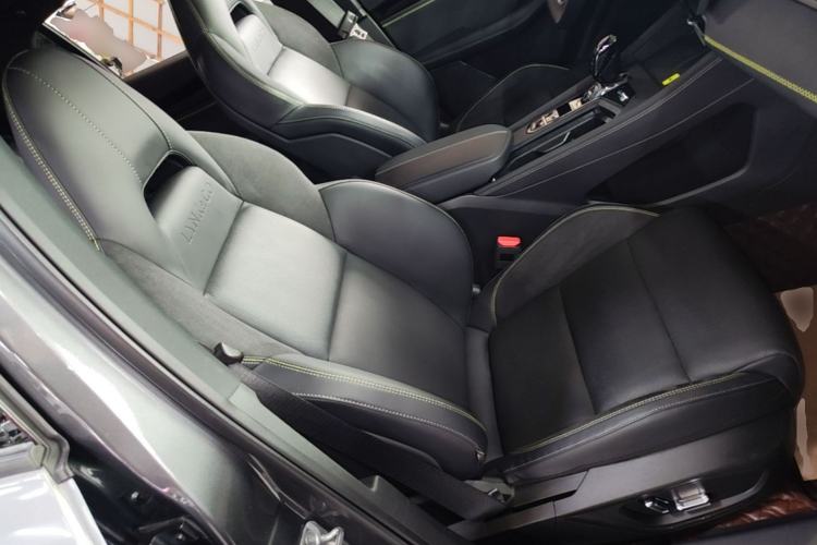 Used Lynk & Co 03 2023 1.5TD DCT JingPro Right Front Seat