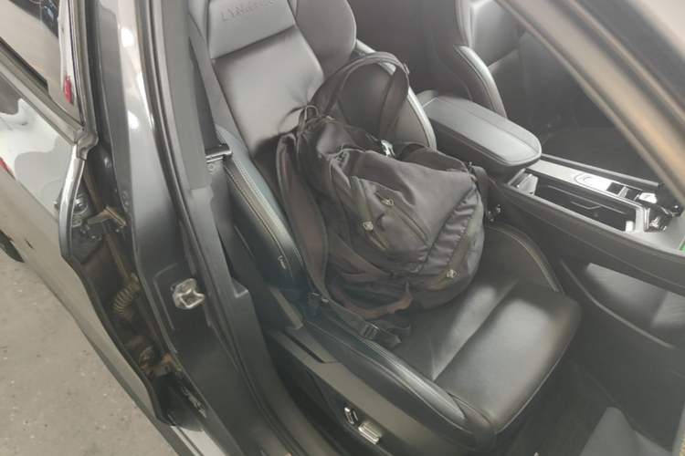 Used Lynk & Co 03 2023 1.5TD DCT JingPro Right Front Seat