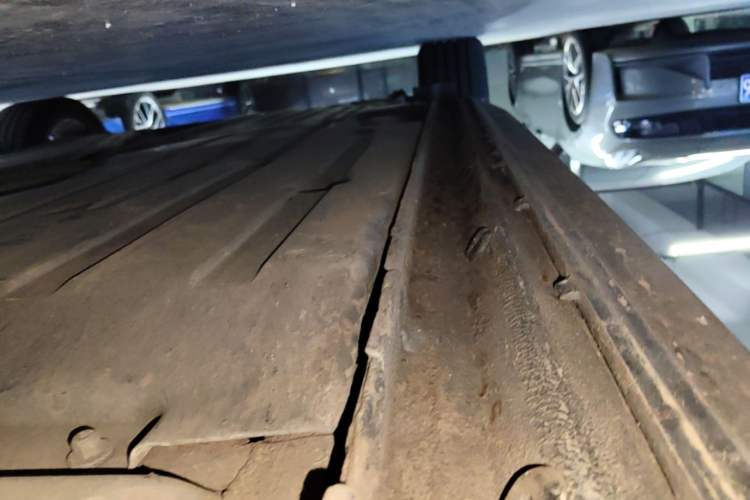 Used Lynk & Co 03 2023 2.0TD DCT JingPro Right Side Sill