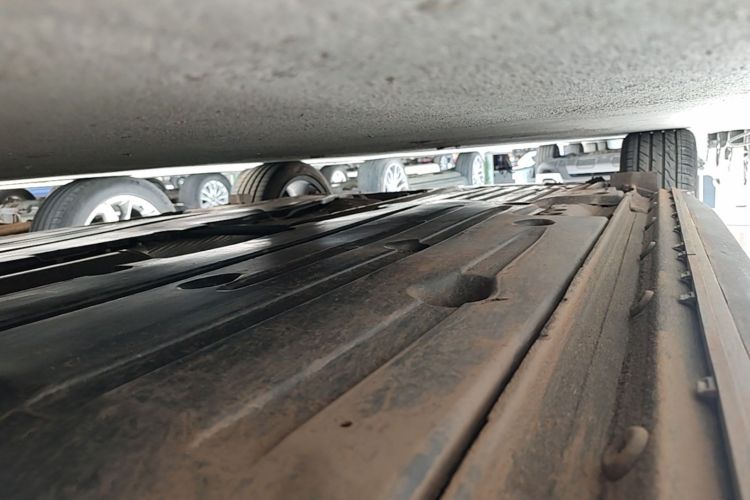 Used Lynk & Co 03 2023 1.5TD DCT JingPro Right Side Sill
