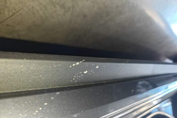Used Lynk & Co 03 2023 2.0TD DCT JingPro Right Side Sill