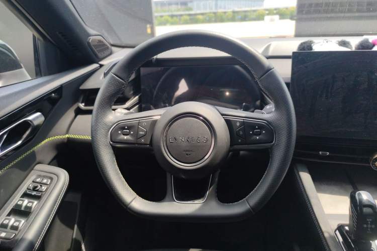 Used Lynk & Co 03 2023 1.5TD DCT JingPro Steering Wheel