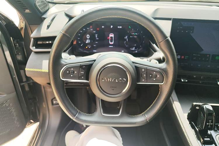 Used Lynk & Co 03 2023 1.5TD DCT JingPro Steering Wheel