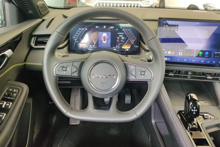 Used Lynk & Co 03 2023 1.5TD DCT JingPro Steering Wheel