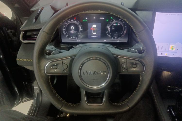 Used Lynk & Co 03 2023 1.5TD DCT JingPro Steering Wheel
