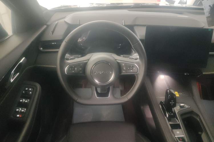 Used Lynk & Co 03 2023 1.5TD DCT JingPro Steering Wheel