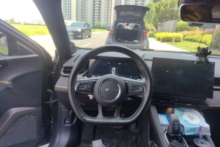 Used Lynk & Co 03 2023 2.0TD DCT H-Power Halo Steering Wheel