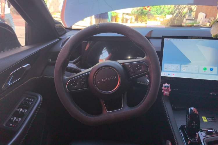 Used Lynk & Co 03 2023 1.5TD DCT JingPro Steering Wheel
