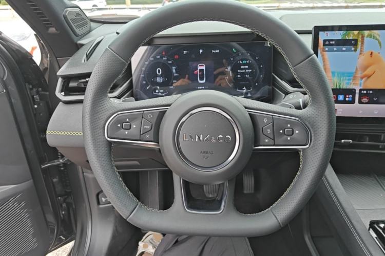 Used Lynk & Co 03 2023 1.5TD DCT JingPro Steering Wheel