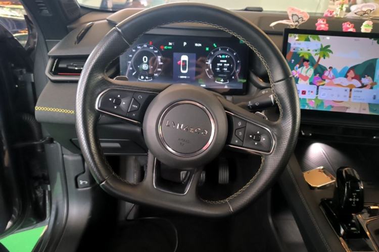 Used Lynk & Co 03 2023 1.5TD DCT JingPro Steering Wheel