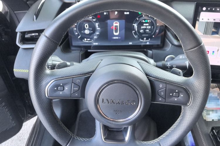 Used Lynk & Co 03 2023 2.0TD DCT JingPro Steering Wheel