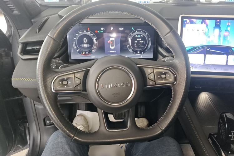 Used Lynk & Co 03 2023 1.5TD DCT JingPro Steering Wheel